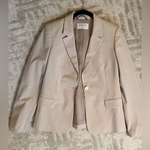 Aritzia babaton Beige Blazer